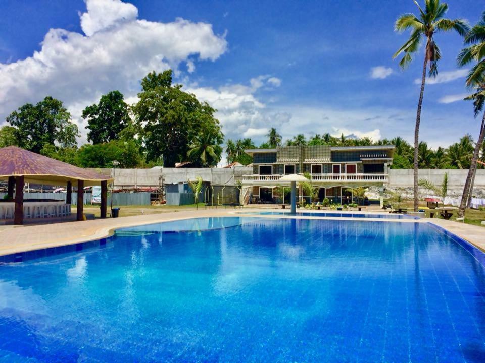 Lagoon Beach Resort Gitagun Exterior foto